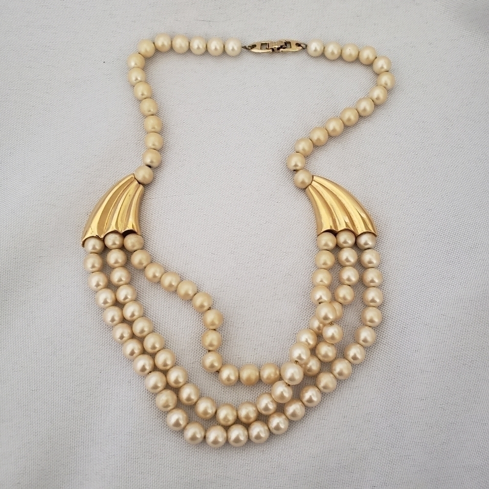 Napier Vintage Faux Pearl Necklace Tiered Goldtone Fan Accents Signed Rare 90s